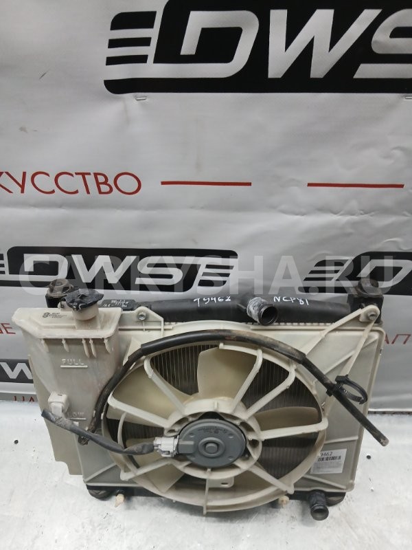 Радиатор охлаждения двигателя Toyota Sienta 