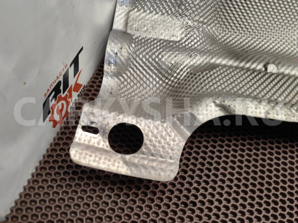 Термоэкран выхлопа BMW X1 оригинальный номер 51 71 7 117 372, 51 71 7 117 372, 51717117372, 7117372