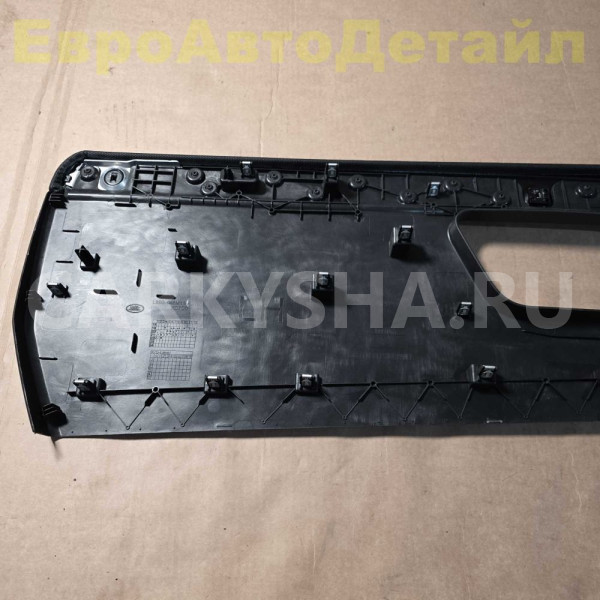 Обшивка консоли боковая Land Rover Defender 2 L663 Land Rover Defender оригинальный номер LR132131