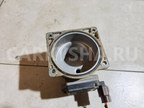 Датчик массового расхода воздуха Nissan Bluebird оригинальный номер 2268053J01