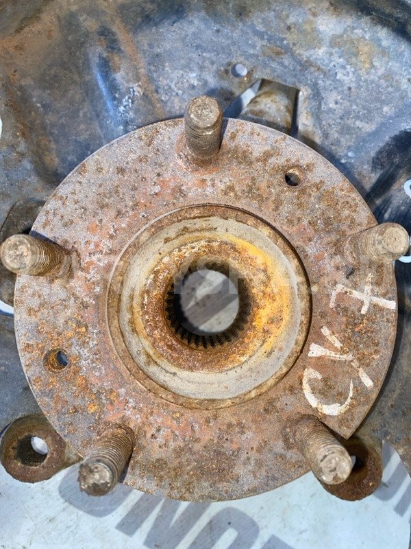 Кулак поворотный Mazda Cx-7 2.3 2008 Mazda 2 оригинальный номер L206-33-020A