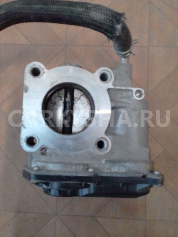 Заслонка дроссельная электрическая Toyota Allex оригинальный номер 2203021030