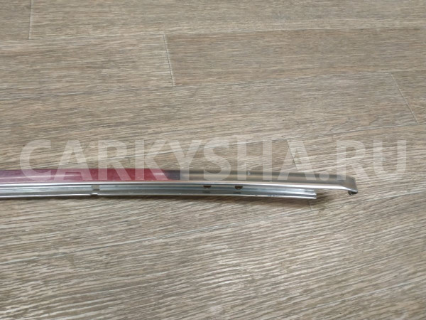 Накладка стекла переднего левого BMW 5er оригинальный номер 51337182281