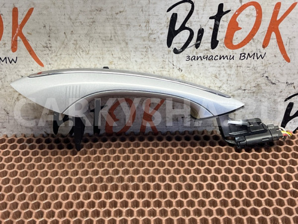 Ручка двери внешняя BMW 5er оригинальный номер 51 21 7 231 933, 51217249981, 51 21 7 249 981, 7249981, 51 21 7 231 933, 51217231933, 7231933, 51 21 7 316 383, 51217316383, 7316383, 7 305 309, 7305309