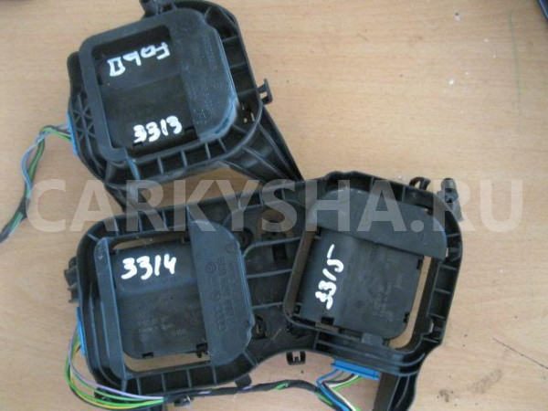 Моторчик заслонки печки Skoda Fabia 2007-2015 Skoda Fabia оригинальный номер 0132801357