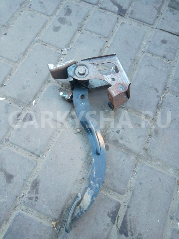 Педаль сцепления  Hyundai Getz Hyundai Getz оригинальный номер 328201C010