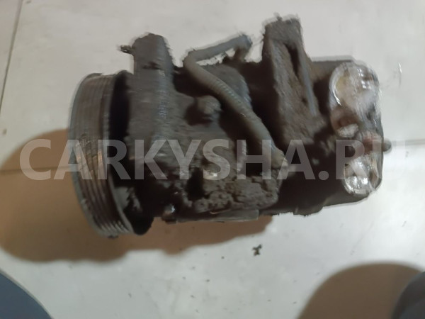 Компрессор системы кондиционирования Nissan Cefiro оригинальный номер 926002Y001