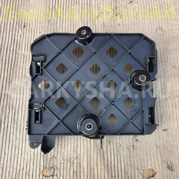 Кронштейн блока управления VW Touareg CR7 Audi Q7 Volkswagen Touareg оригинальный номер 4M0907650C