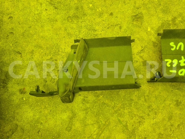 Уголок жабо Toyota Prius 