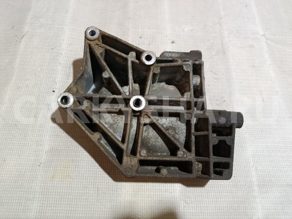 Кронштейн компрессора кондиционера Ssang Yong Rexton 