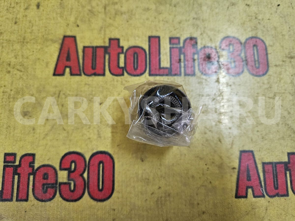Сайлентблок задний Toyota Chaser оригинальный номер 4871050040