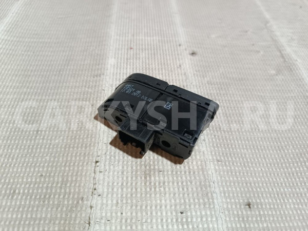 Кнопка обогрева заднего стекла Ford Focus оригинальный номер AM5T18C621AB