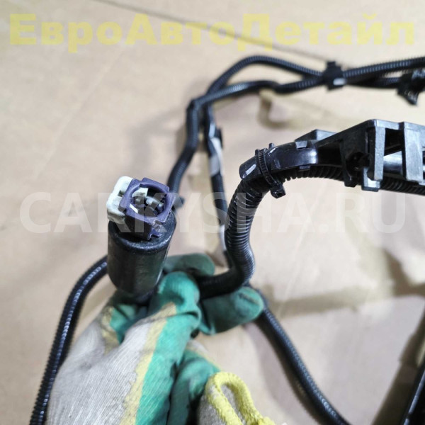 Трубопровод бака мочевины VW Touareg 3 (CR7) 2024г Volkswagen Touareg оригинальный номер 4M0131960L