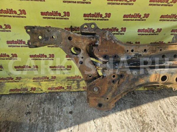 Балка передняя поперечная Toyota Auris 