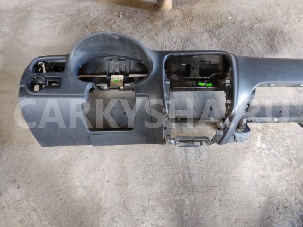 Торпедо Volkswagen Polo 