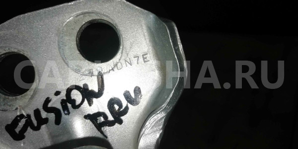 Петля двери Ford Fusion I рестайлинг (2005—2012) Ford Fusion оригинальный номер 1518394