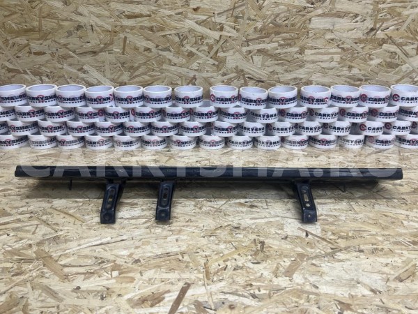 Усилитель переднего бампера Toyota Fortuner II Рестайлинг оригинальный номер 52021-KK010