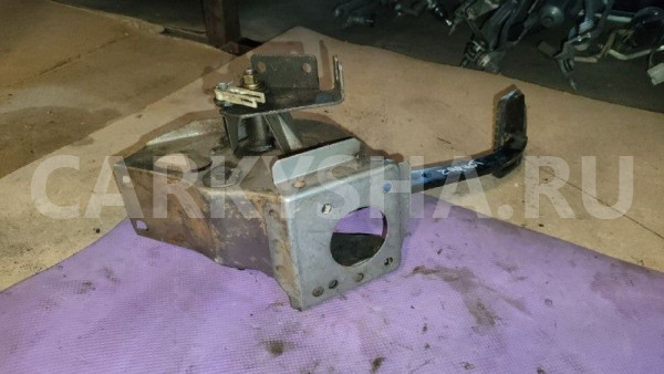 Педаль тормоза Mitsubishi Chariot Mitsubishi Chariot оригинальный номер MB599826