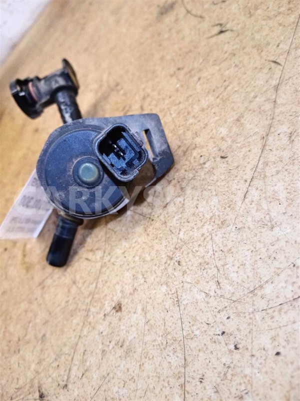 Название детали Клапан вентиляции топливного бака Модель Peugeot 3008 Peugeot 3008 оригинальный номер 1563L6