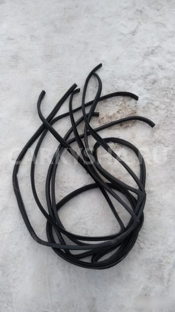 Уплотнитель двери Hyundai i30 I (2007—2010) Hyundai i30 