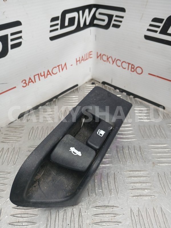 Рычаг открывания бензобака Toyota Camry 