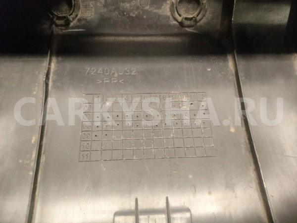 Накладка багажника Mitsubishi Lancer 10 Mitsubishi Lancer оригинальный номер 7240A032
