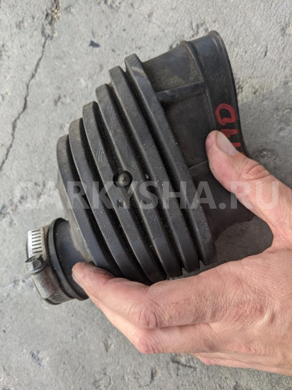 Патрубок воздухозаборника Mitsubishi Minica 