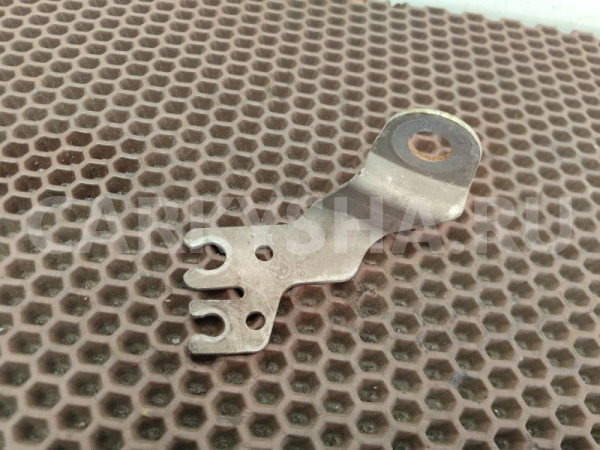 Кронштейн датчика ABS BMW X3 оригинальный номер 34 52 6 787 681, 34 52 6 787 681, 34526787681, 6787681