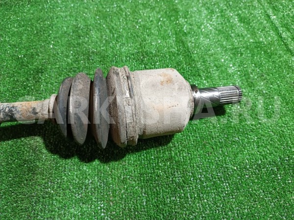 Полуось передняя левая Nissan Avenir оригинальный номер 39101WA072