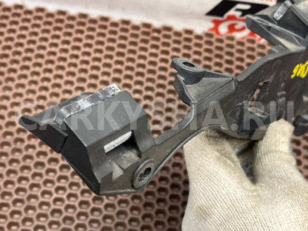 Кронштейн проводки BMW 3er оригинальный номер 12 52 7 640 246, 12 52 7 640 246, 12527640246, 7640246, 12 52 7 628 037, 12527628037, 7628037, 12 52 7 605 923, 12527605923, 7605923
