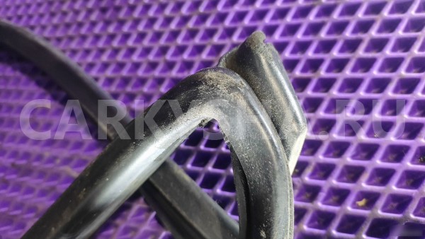 Уплотнитель двери перед/прав Mitsubishi Lancer 9 Mitsubishi i 