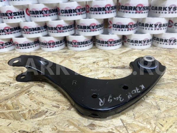Рычаг задний верхний правый Toyota Camry VIII (XV70) оригинальный номер 48770-33020
