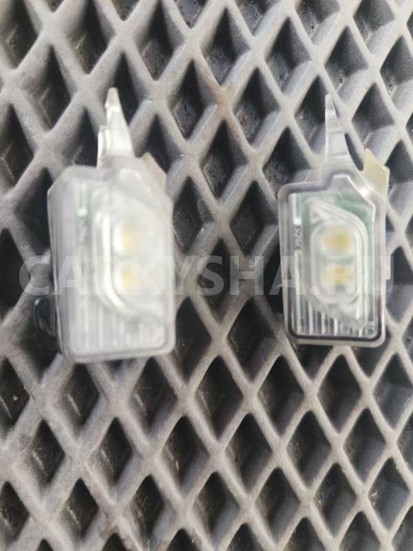 Подсветка двери Audi Q5 2017 8W0947134 FY, правая Audi Q5 