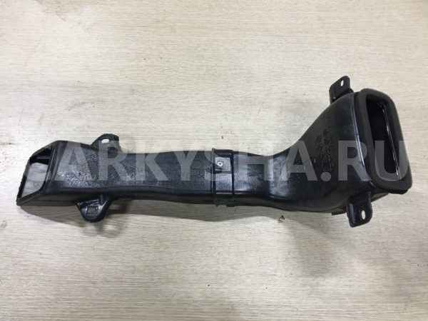 Патрубок воздухозаборника Lexus NX внедорожник 5 дв. оригинальный номер 58864-78010