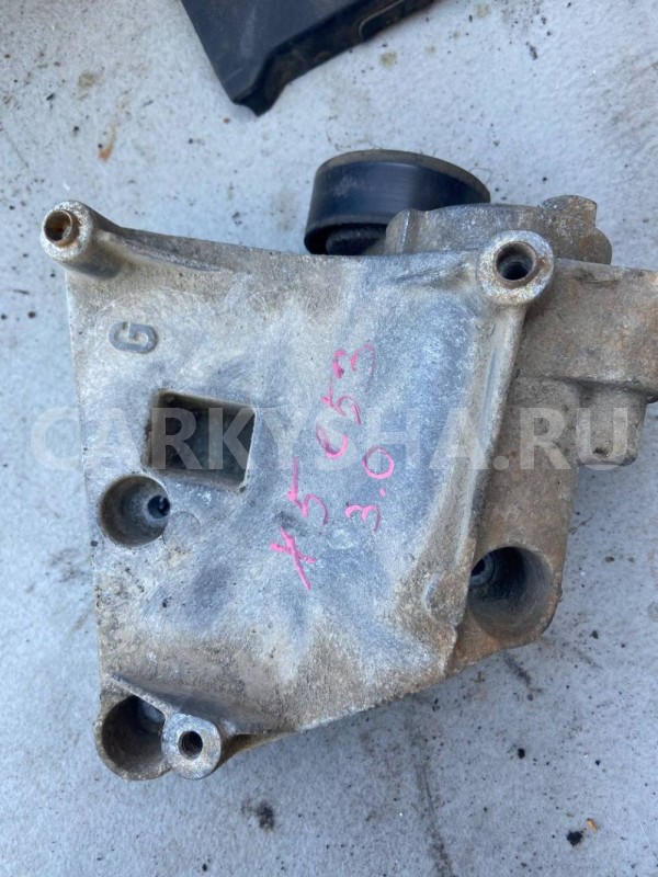 Кронштейн кондиционера BMW X5 E53 (1999—2003) BMW X5 оригинальный номер 64551432237