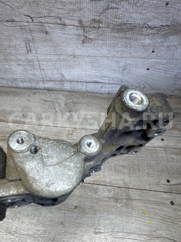 Кронштейн Mitsubishi Lancer 10, Dodge Caliber Dodge Caliber оригинальный номер 0489592aa