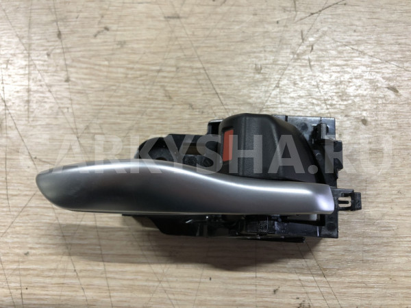 Ручка двери внутренняя правая Toyota C-HR I Рестайлинг  оригинальный номер 69205-F4010-C1