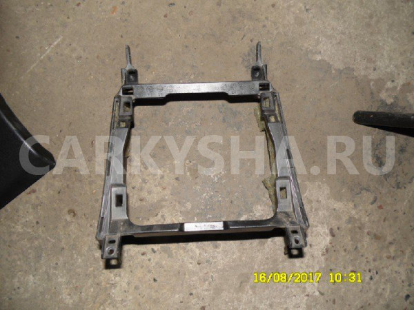 Консоль Suzuki Grand Vitara II (2005—2008) Suzuki Grand Vitara 