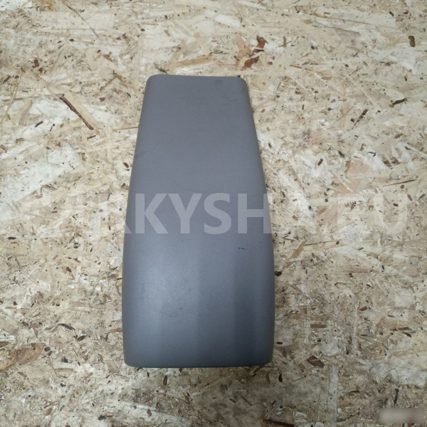 Накладка подлокотника задняя honda civic 9 FB Honda Civic оригинальный номер 83440-TR0-G010-M1