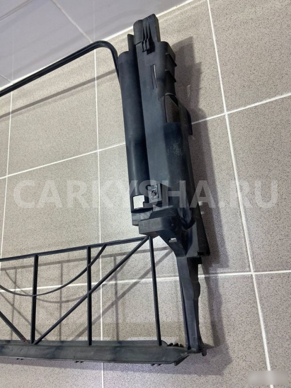 Рамка радиатора BMW X5 E53 BMW X5 оригинальный номер 17101439105