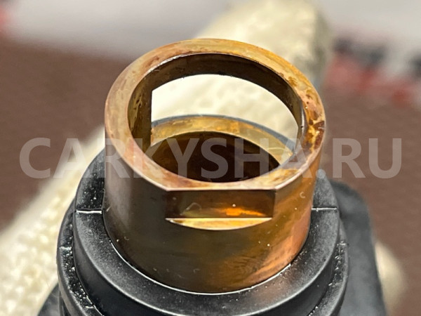 Угловой штуцер BMW X5 оригинальный номер 11 61 8 638 014, 11 61 8 638 014, 11618638014, 8638014, 11 61 7 561 408, 11617561408, 7561408, 11 61 7 530 271, 11617530271, 7530271