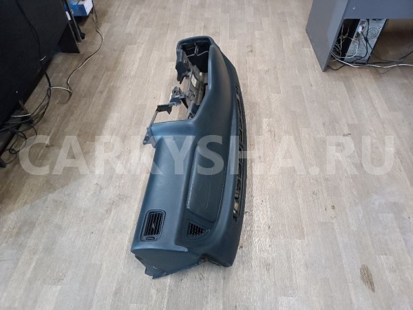 Торпедо Nissan Primera 