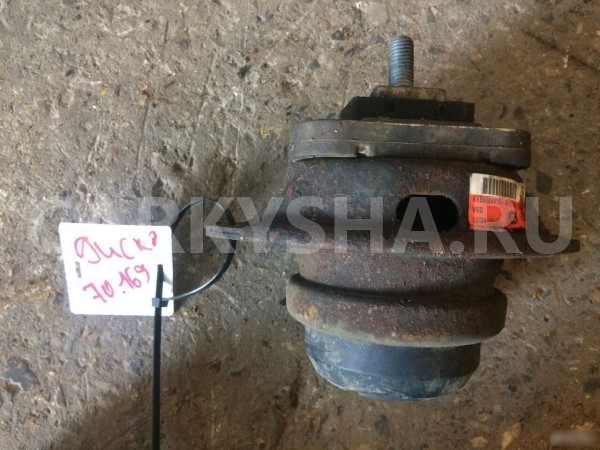 Опора двигателя Land Rover Discovery III 2004—2009 Land Rover Discovery оригинальный номер KKB500441