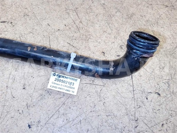 Название детали Трубка охлаждения помпы Модель Citroen C-Crosser Citroen C-Crosser оригинальный номер 1323S4