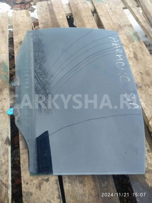 Стекло боковое Toyota Avensis T220 рестайлинг (2000—2003) Toyota Avensis оригинальный номер 6810405070