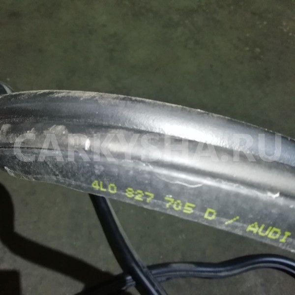 Уплотнитель багажника Audi Q7 4L (2005—2009) Audi 200 оригинальный номер 4l0827705d