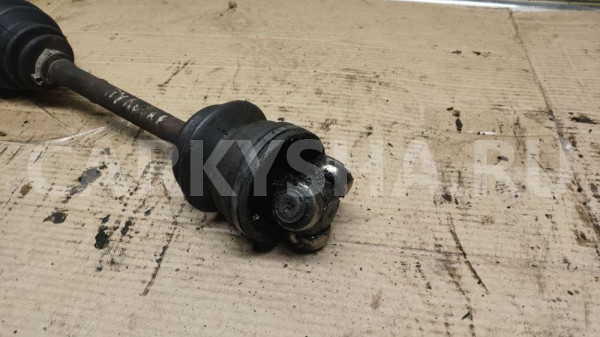 Приводной вал левый  Nissan Pulsar N15 Nissan Pulsar оригинальный номер 391010M005