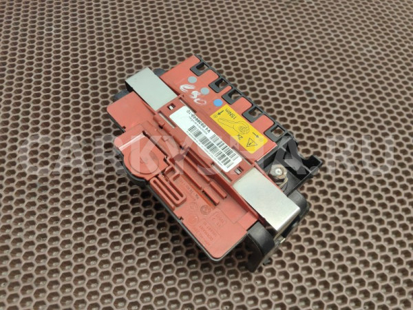 Распределитель тока BMW 3er оригинальный номер 61 14 6 971 370, 61 14 6 971 370, 61146971370, 6971370, 61 14 6 936 655, 61146936655, 6936655, 61 14 6 951 974, 61146951974, 6951974, 61 14 6 942 912, 61146942912, 6942912, 61 14 6 936 649, 61146936649, 6936649, 61 14 6 936 657, 61146936657, 6936657, 61 1