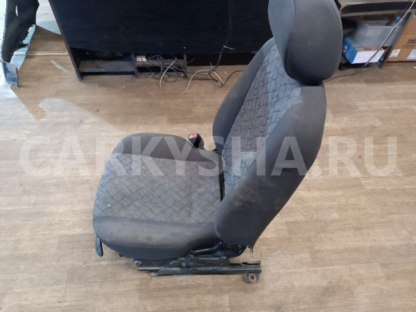 Сиденье переднее левое Ford Focus 