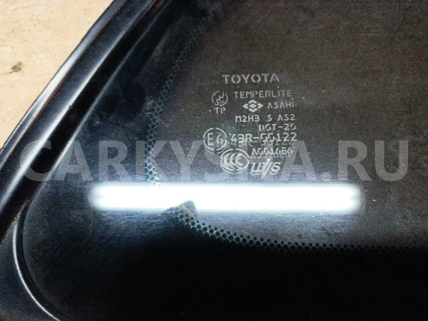 Стекло кузовное глухое Toyota Rav 4 2002 627204216 Toyota RAV 4 оригинальный номер 627204216